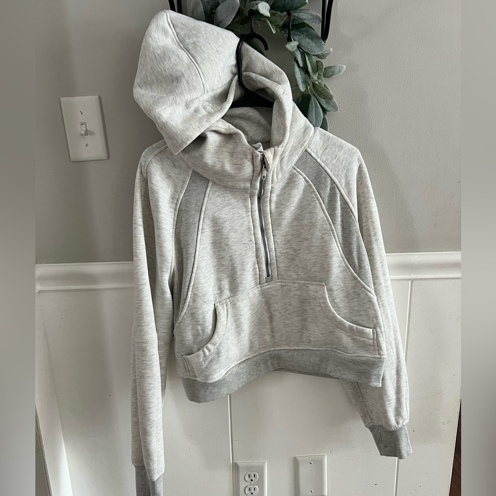 Lululemon Scuba
